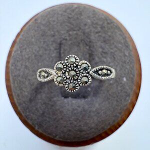 VTG Solid Sterling Silver 925 Marcasite Flower Design Statement Ring Size 6.75